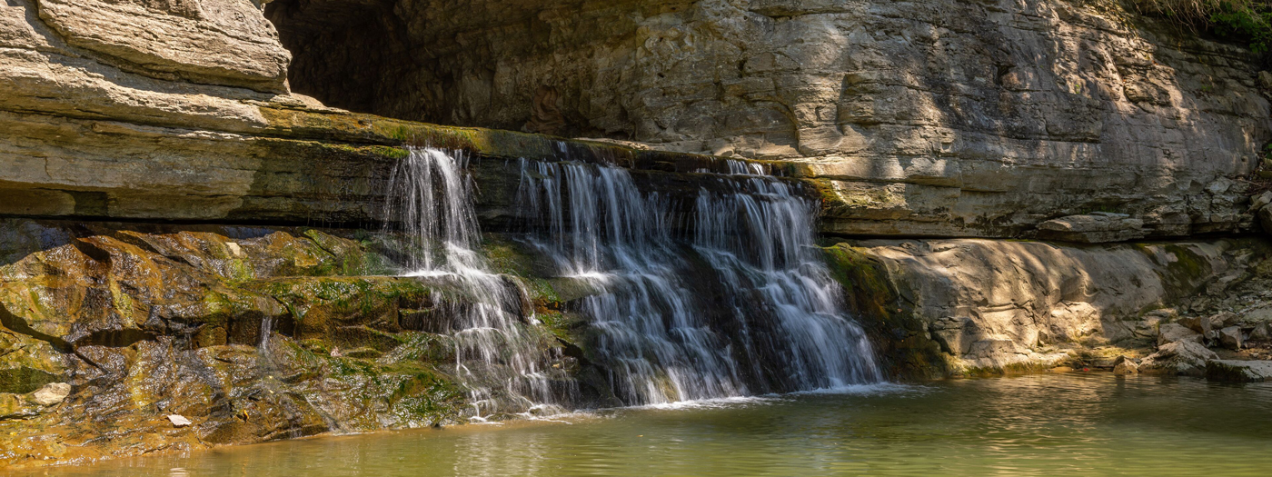 Dickson County Municipal Airport